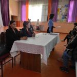 Кечээ, 6-апрелде, Каракол шаарындагы  11-гимназия мектебиндеги 9-класстын ата-энелери менен бирге өткөрүлгөн чоң жыйынга биздин Колледждин администрациясы атайын чакыруу менен барып кесипке багыт берүү ишин жүргүзүп келишти. Колледждин мүмкүнчүлүктөрү жана артыкчылыктары тууралуу болгон  директор Гуляим Изагалиевнанын баяндамасы ата энелер үчүн маалыматтуу болду.